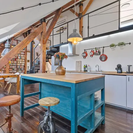 아파트 Amazing Loft With Terrace In Centre